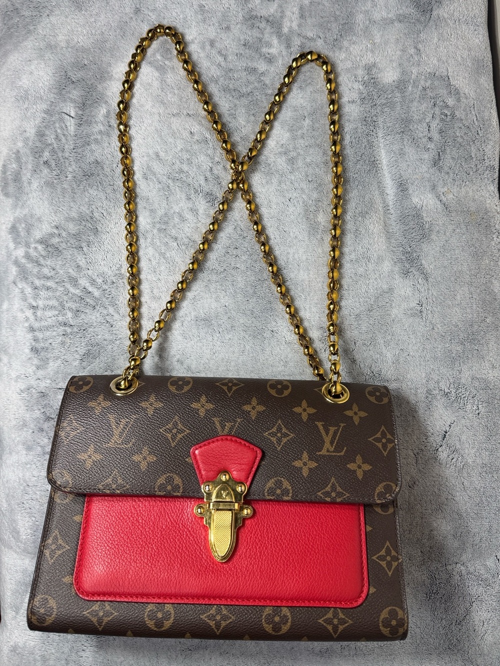 Louis Vuitton Victoire Monogram Red Chain Shoulder Bag